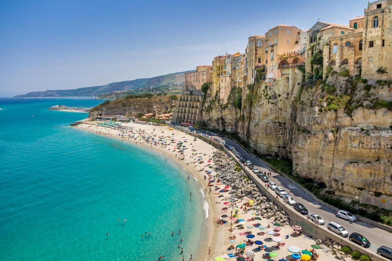 B&B The Sea - Family Rooms - Free Parking Tropea Dış mekan fotoğraf