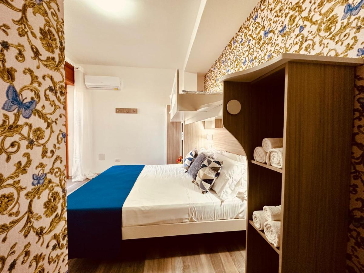 B&B The Sea - Family Rooms - Free Parking Tropea Dış mekan fotoğraf