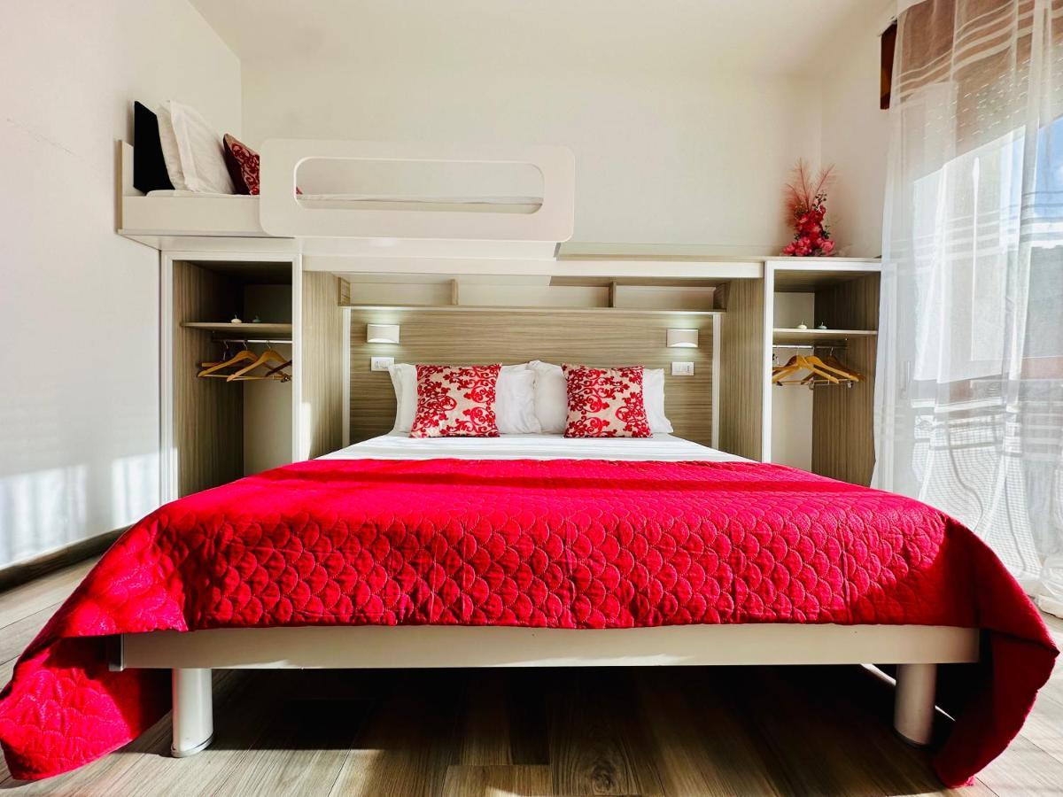 B&B The Sea - Family Rooms - Free Parking Tropea Dış mekan fotoğraf